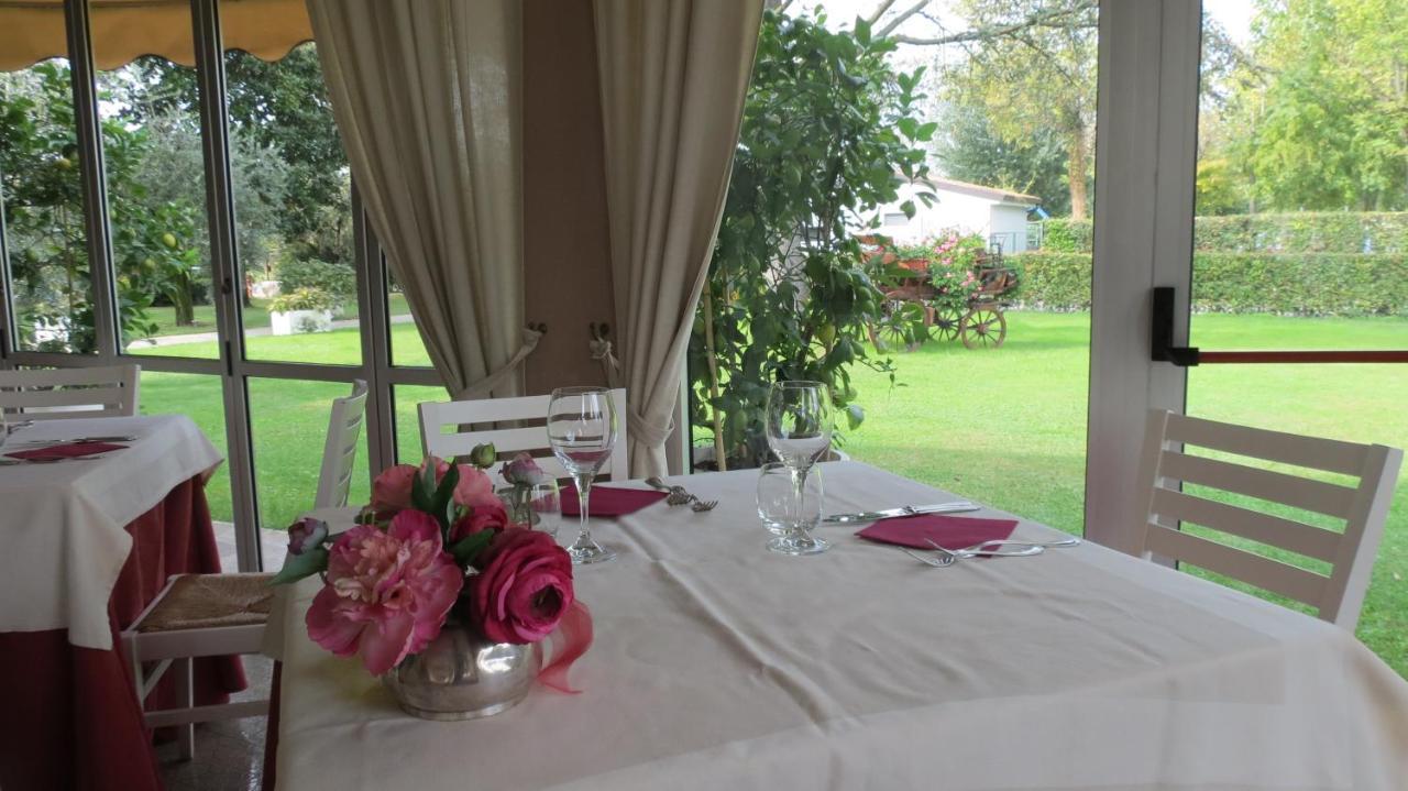 מנרבה דל גארדה La Quiete Park Hotel מראה חיצוני תמונה