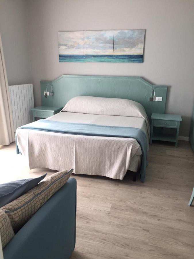 מנרבה דל גארדה La Quiete Park Hotel מראה חיצוני תמונה