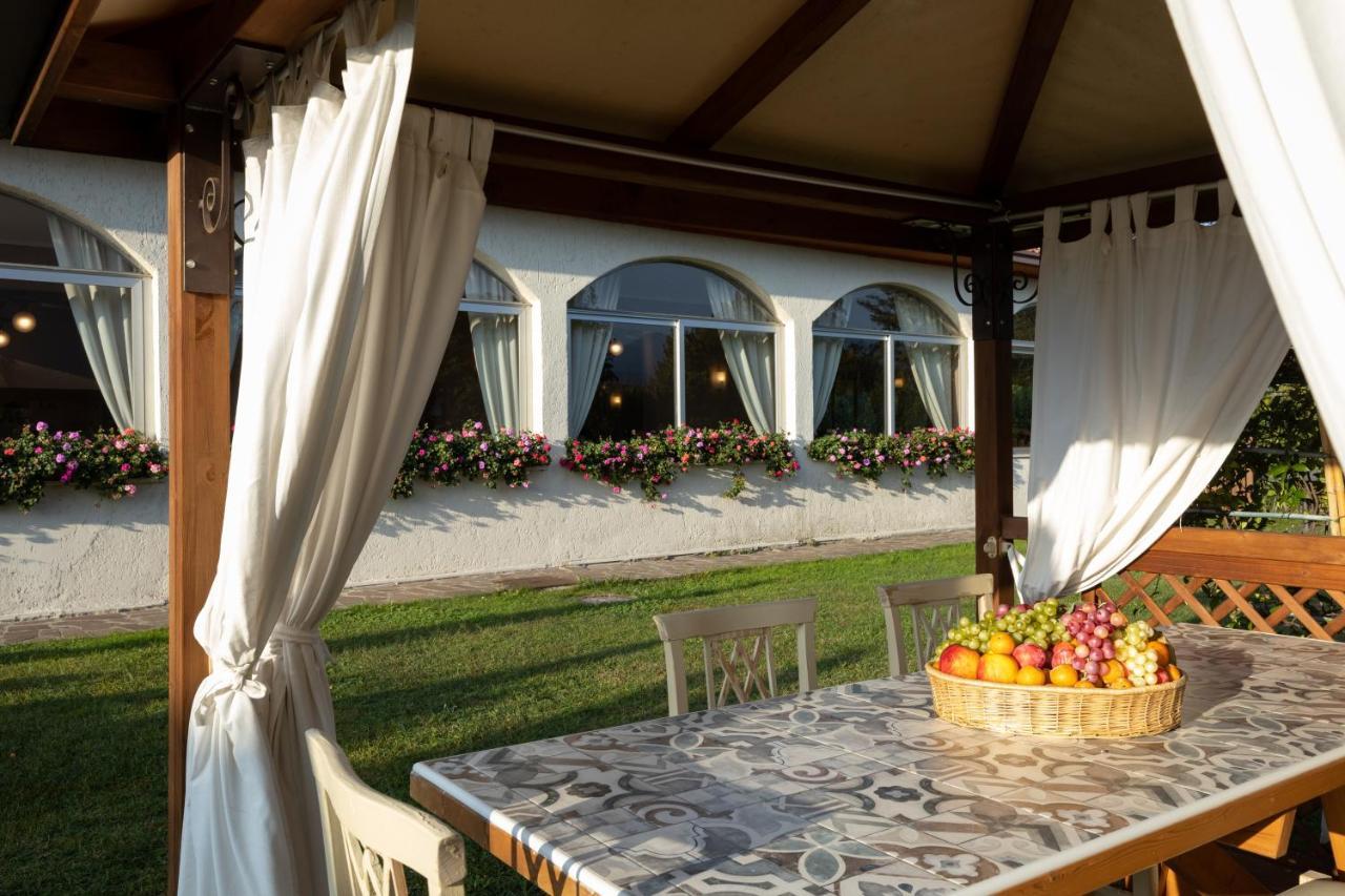 מנרבה דל גארדה La Quiete Park Hotel מראה חיצוני תמונה