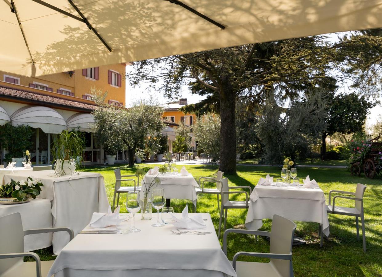 מנרבה דל גארדה La Quiete Park Hotel מראה חיצוני תמונה